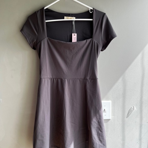 Qinsen Fit & Comfort Gray Square Neck Short Sleeve Mini Dress Medium Skims Like - Picture 3 of 9